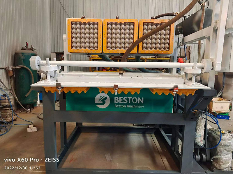 Máquina para Hacer Cubetas de Huevos-Enviada a Congo